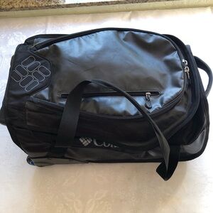 Columbia 22in Axel Hauler Large Black Handle Rolling Duffel Luggage Gear Bag